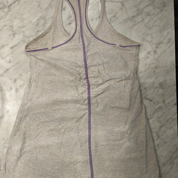 Lululemon reversible racerback tank top light heather grey Women size 8 - Picture 2 of 8